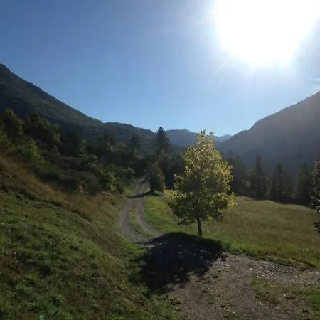 Terres Clot Du Jay Вилла
